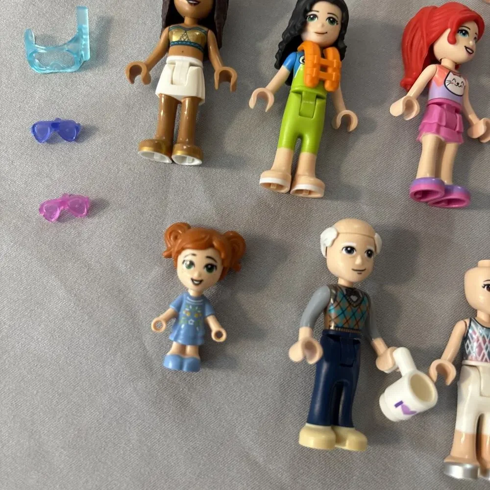 Lego Friends Random Female Girl Accessories Minifigures Marcel Ava, Lot of 12
